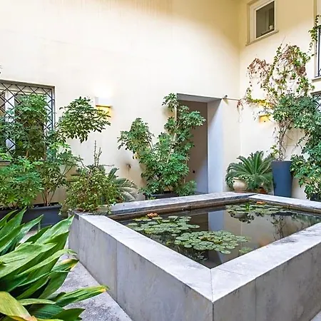 Moncada & Bed & Breakfast 3*