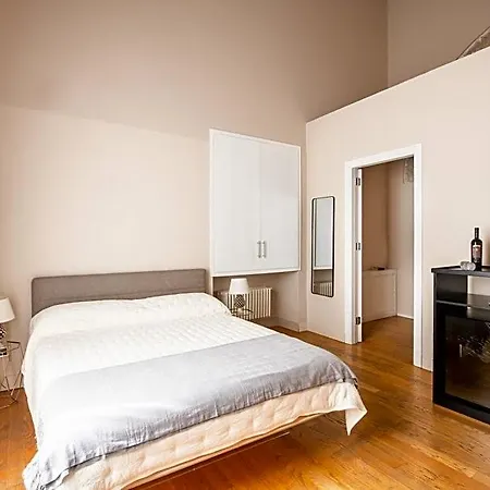 Moncada & Bed & Breakfast 3*